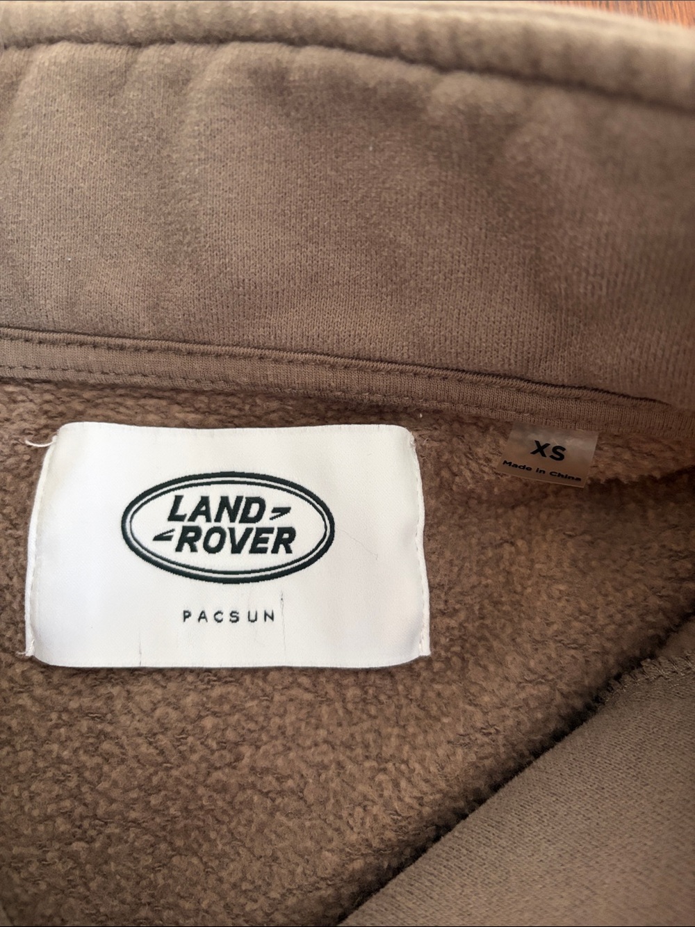 Land Rover pacsun Quarter-Zip cropped Pullover Sweatshirt in Taupe brown XS - Picture 4 of 7